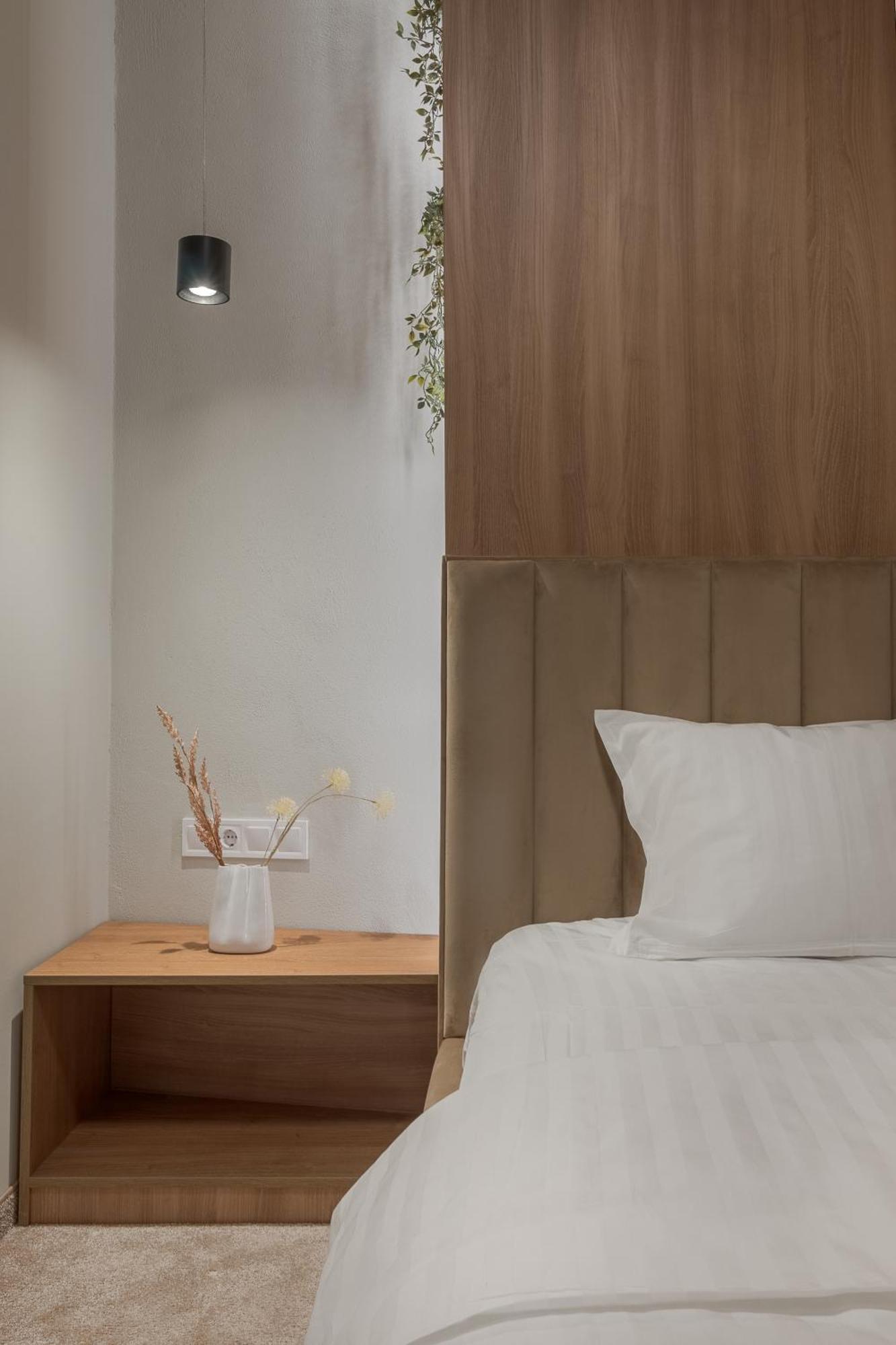Oasis Rooms Oradea Exterior foto