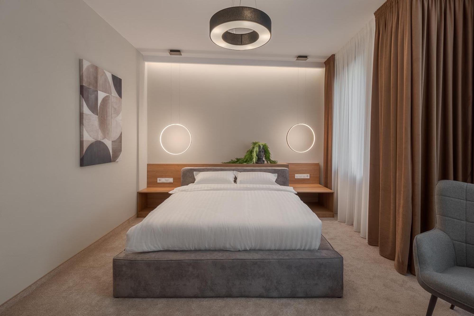 Oasis Rooms Oradea Exterior foto