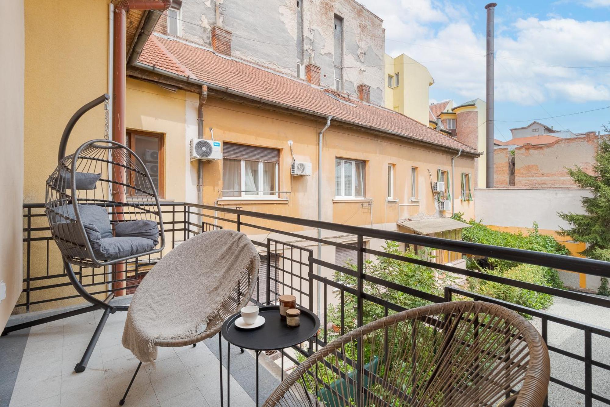 Oasis Rooms Oradea Exterior foto