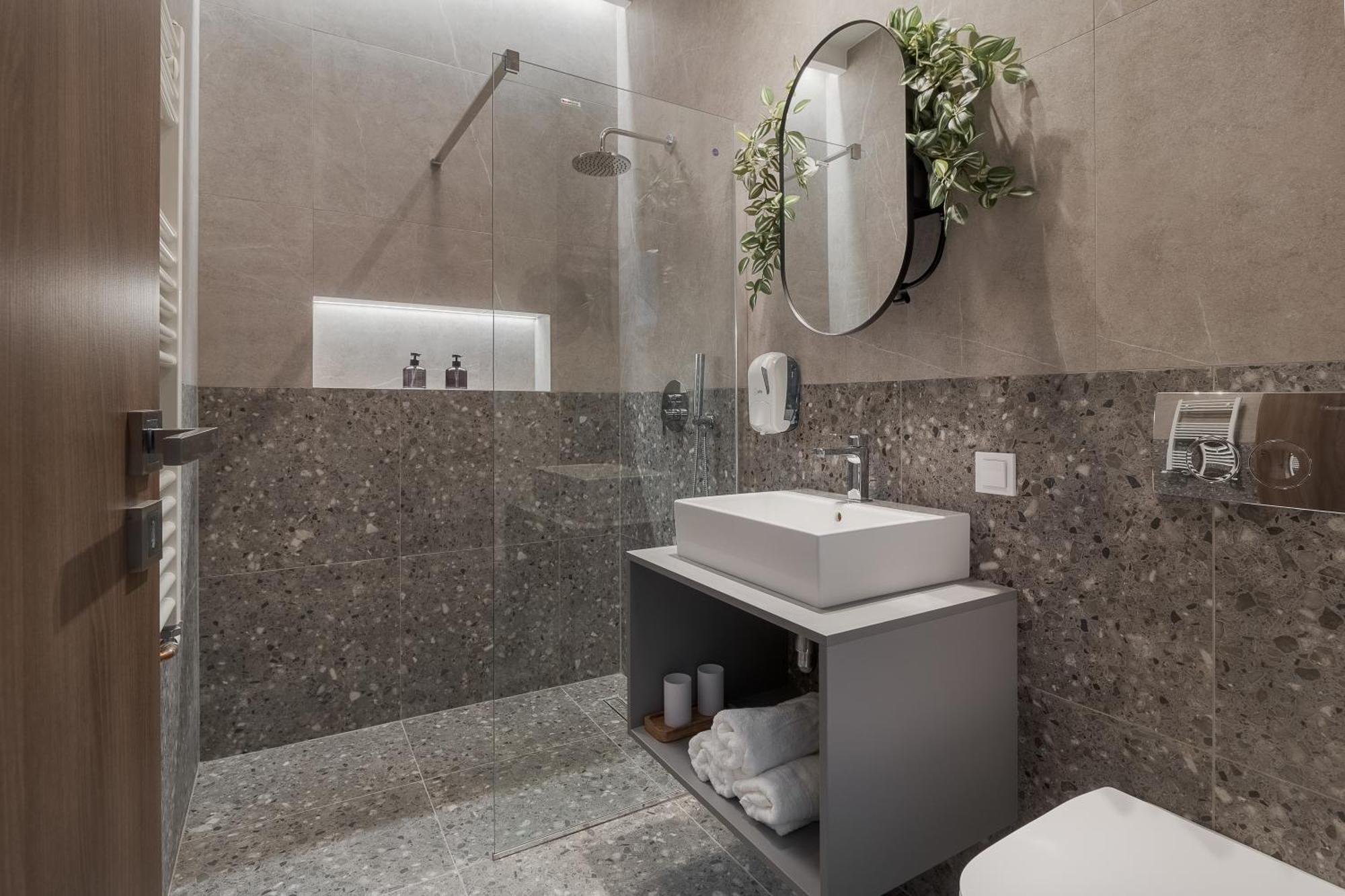 Oasis Rooms Oradea Exterior foto